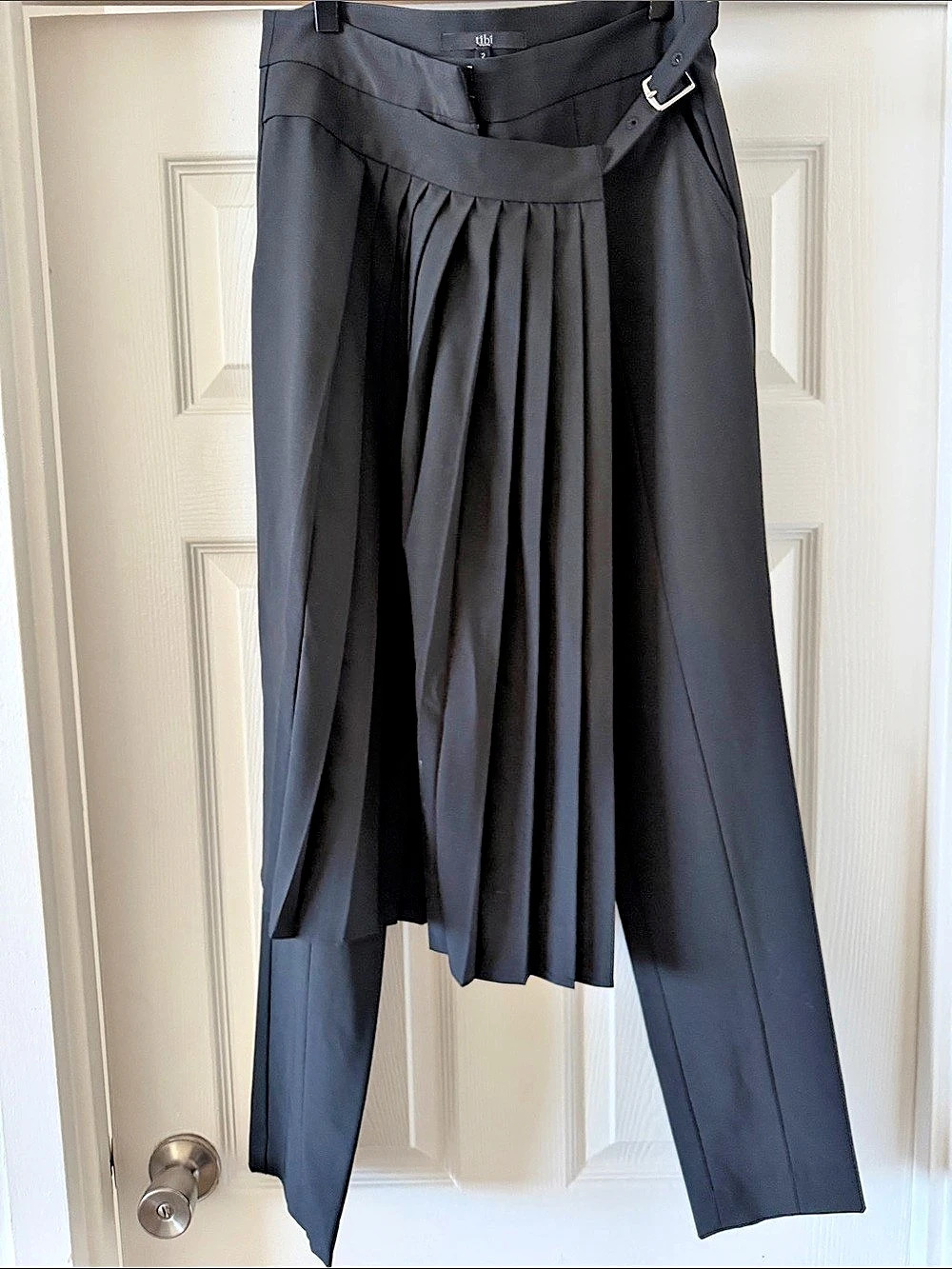 Tibi Black Pleated Trousers Size 2 Like New